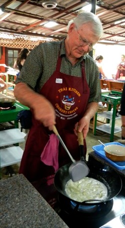 Thai Cooking School - Bill Taylor cooking