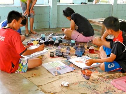 Good Shepherd Sisters - Chiang Rai creating art